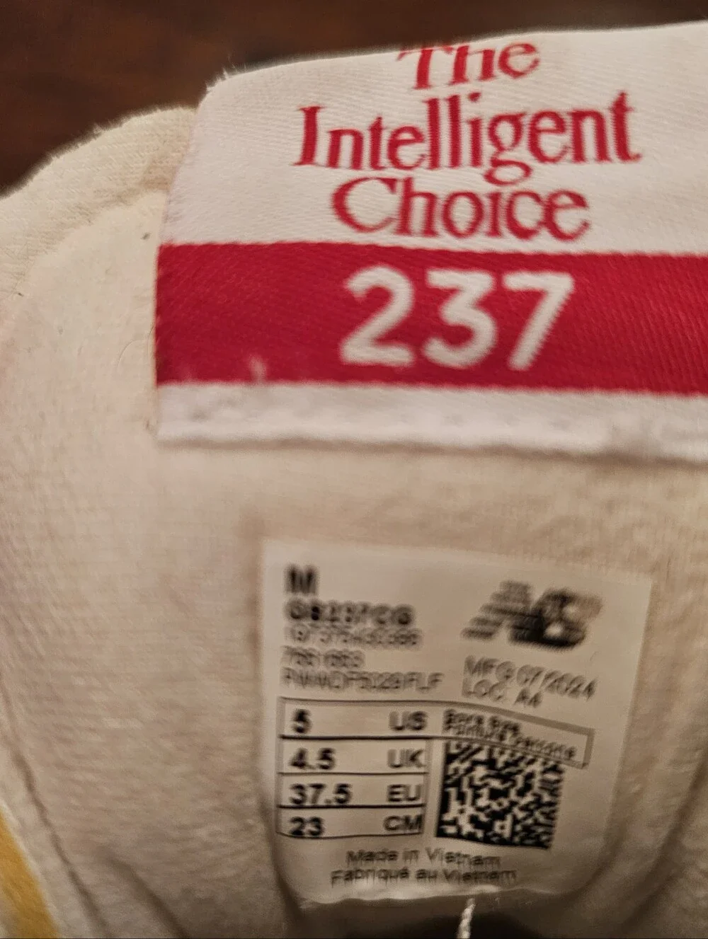New Balance 237 Retro Sneaker Grey White Youth Size 5 5Y / Womens Size 6.5